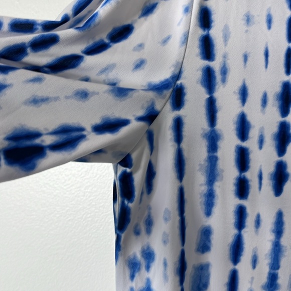 EUC Dillards Dotti Tie Dye Print V-Neck 3/4” Sleeve Cover-Up Dress, Size M. - Picture 9 of 10